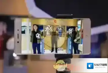 《激萌相机》克隆设置延时拍摄效果方法介绍