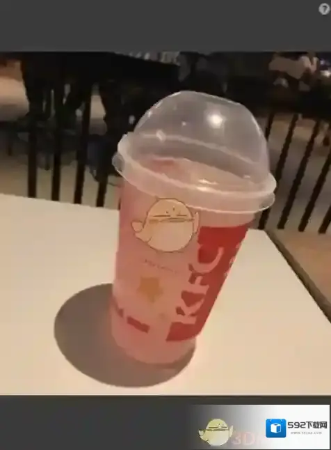 黄油相机杯子