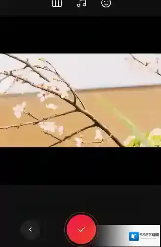 《VUE》怎么添加照片？添加照片操作步骤